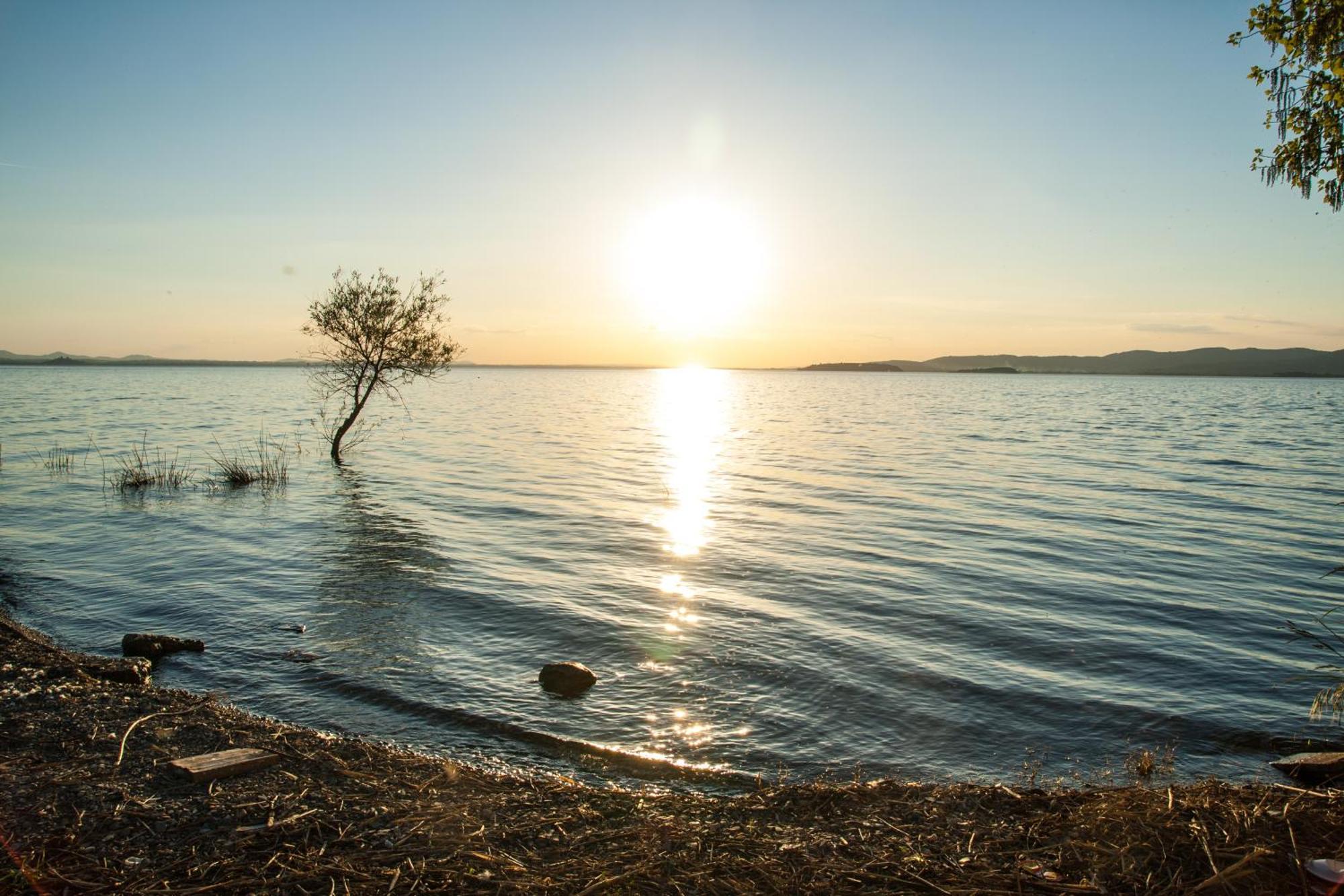 Cerquestra Camping Village Monte del Lago Экстерьер фото