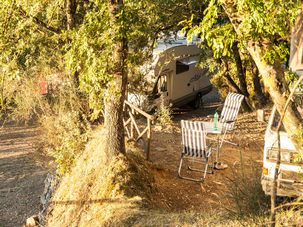 Cerquestra Camping Village Monte del Lago Экстерьер фото