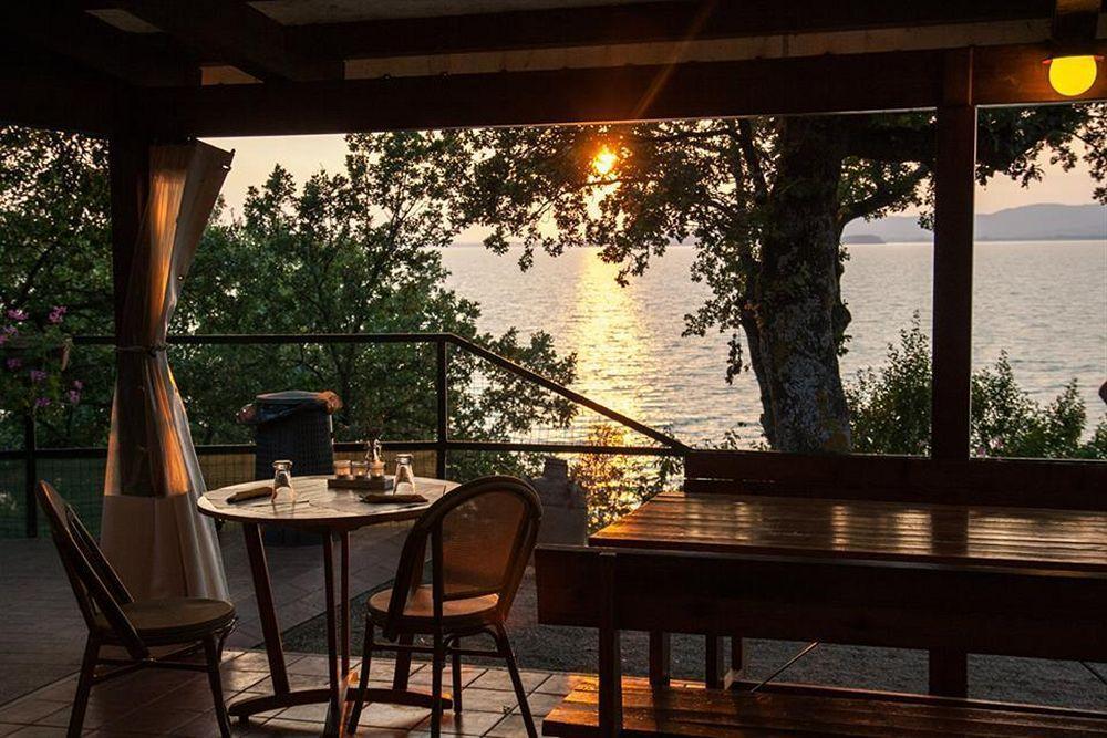 Cerquestra Camping Village Monte del Lago Экстерьер фото