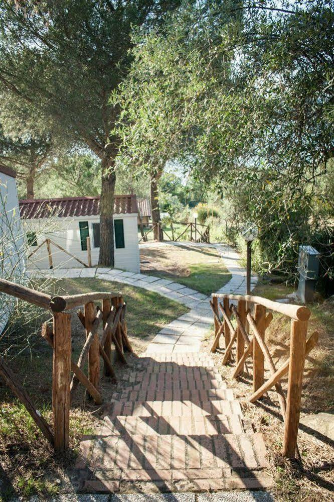 Cerquestra Camping Village Monte del Lago Экстерьер фото